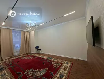 3-комнатная квартира, этаж 1 из 10, 78 м²