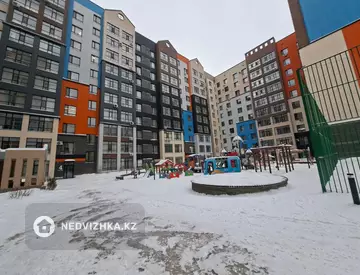 3-комнатная квартира, этаж 1 из 10, 78 м²