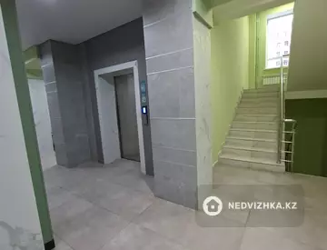 3-комнатная квартира, этаж 1 из 10, 78 м²