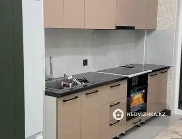 2-комнатная квартира, этаж 7 из 12, 78 м², на длительный срок