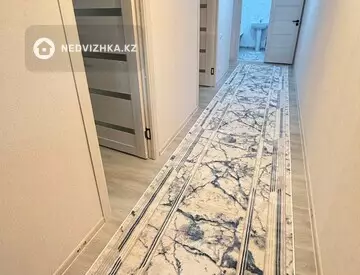 2-комнатная квартира, этаж 10 из 12, 78 м², на длительный срок