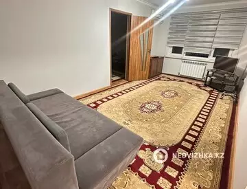 2-комнатная квартира, этаж 2 из 5, 60 м², на длительный срок