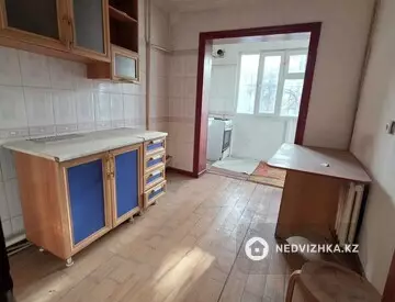 3-комнатная квартира, этаж 3 из 5, 60 м²