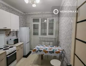 1-комнатная квартира, этаж 9 из 9, 40 м², на длительный срок