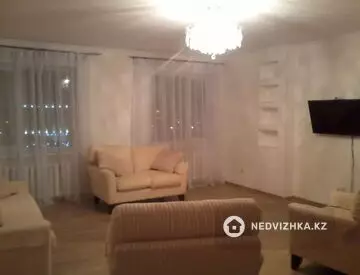 3-комнатная квартира, этаж 9 из 10, 93 м²