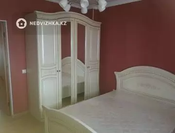 3-комнатная квартира, этаж 9 из 10, 93 м²