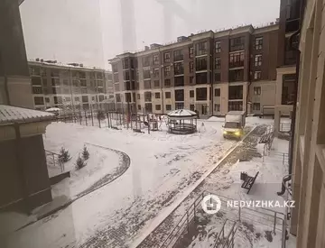 3-комнатная квартира, этаж 2 из 5, 90 м², на длительный срок