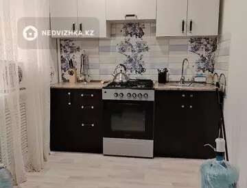 3-комнатная квартира, этаж 2 из 4, 59 м²