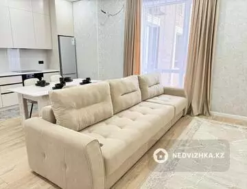 2-комнатная квартира, этаж 12 из 14, 56 м², На длительный срок