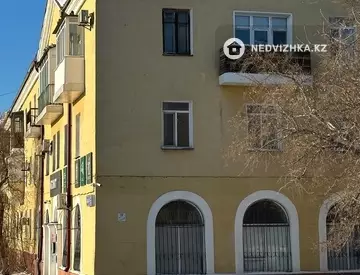 3-комнатная квартира, этаж 1 из 3, 65 м²