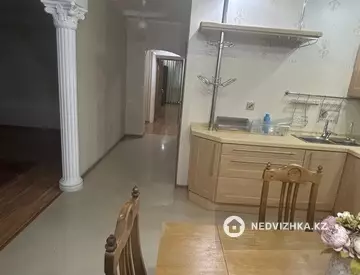 3-комнатная квартира, этаж 3 из 12, 100 м², на длительный срок