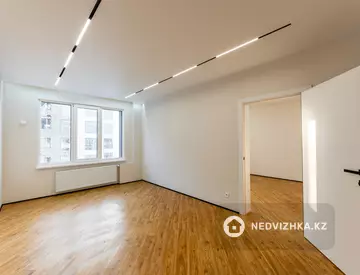 2-комнатная квартира, этаж 8 из 12, 53 м²