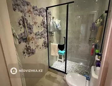 2-комнатная квартира, этаж 11 из 17, 79 м²