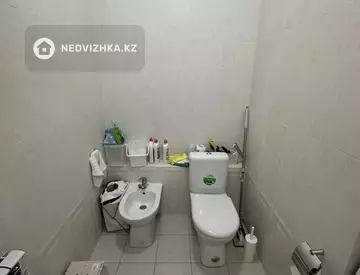 2-комнатная квартира, этаж 11 из 17, 79 м²