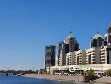 6-комнатная квартира, этаж 15 из 16, 440 м², На длительный срок