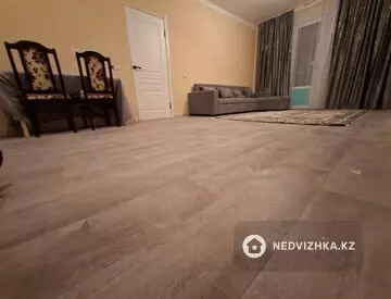 2-комнатная квартира, этаж 4 из 9, 51 м², на длительный срок