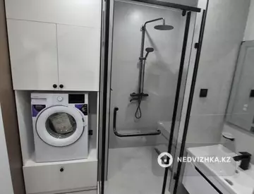 3-комнатная квартира, этаж 8 из 9, 93 м²