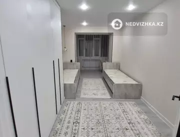 3-комнатная квартира, этаж 8 из 9, 93 м²