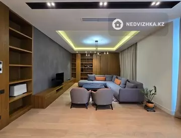 6-комнатная квартира, этаж 4 из 4, 269 м²