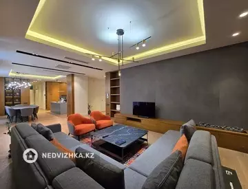 6-комнатная квартира, этаж 4 из 4, 269 м²