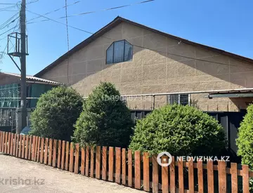 5-комнатный дом, 2 соток, 110 м², на длительный срок