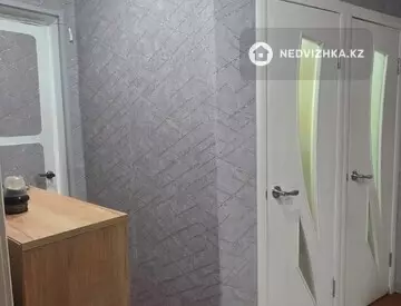 3-комнатная квартира, этаж 3 из 5, 61 м²