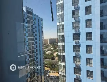 4-комнатная квартира, этаж 16 из 19, 102 м²