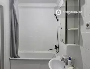 2-комнатная квартира, этаж 17 из 17, 58 м²