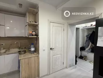 3-комнатная квартира, этаж 8 из 9, 100 м²