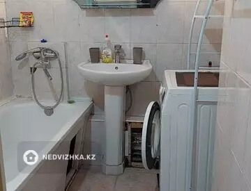 2-комнатная квартира, этаж 5 из 5, 54 м², На длительный срок