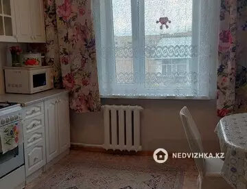 2-комнатная квартира, этаж 5 из 5, 54 м², На длительный срок