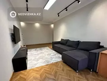 2-комнатная квартира, этаж 3 из 7, 76 м²