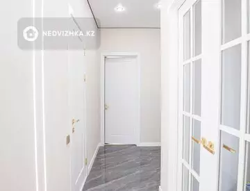 3-комнатная квартира, этаж 16 из 14, 71 м²