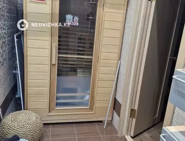 4-комнатная квартира, этаж 1 из 18, 165 м², на длительный срок