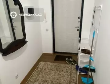 Комната, 64 м², на длительный срок