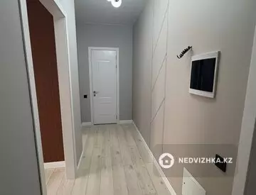 1-комнатная квартира, этаж 8 из 12, 40 м²