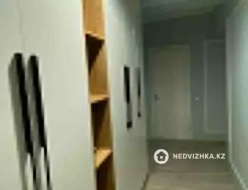 2-комнатная квартира, этаж 8 из 8, 68 м²