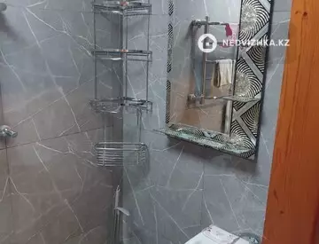 2-комнатная квартира, этаж 1 из 10, 52 м², на длительный срок