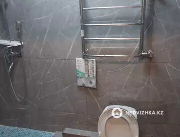 2-комнатная квартира, этаж 1 из 10, 52 м², на длительный срок