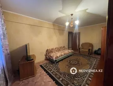 3-комнатная квартира, этаж 1 из 5, 68 м²