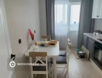 3-комнатная квартира, этаж 10 из 13, 84 м²