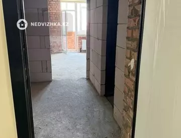 1-комнатная квартира, этаж 12 из 13, 43 м²