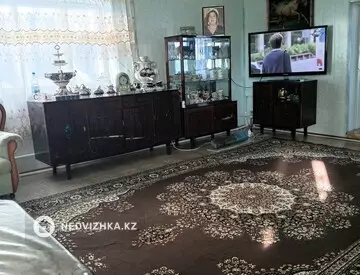 6-комнатный дом, 150 соток, 130 м²