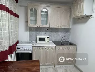 2-комнатная квартира, этаж 1 из 3, 53 м², на длительный срок