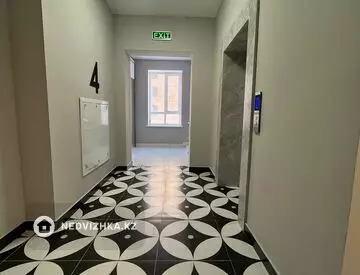 2-комнатная квартира, этаж 4 из 9, 57 м²