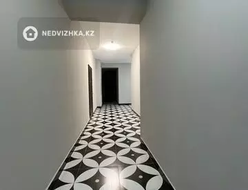 2-комнатная квартира, этаж 4 из 9, 57 м²
