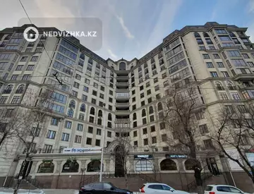 5-комнатная квартира, этаж 11 из 13, 256 м²