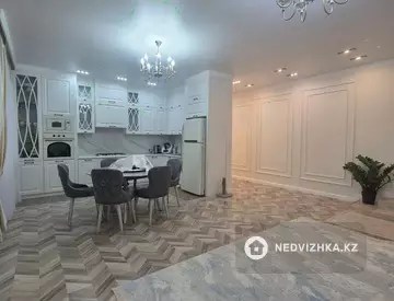 4-комнатная квартира, этаж 1 из 5, 198 м²