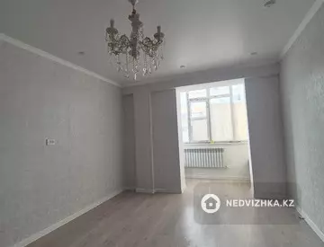 1-комнатная квартира, этаж 3 из 5, 52 м²