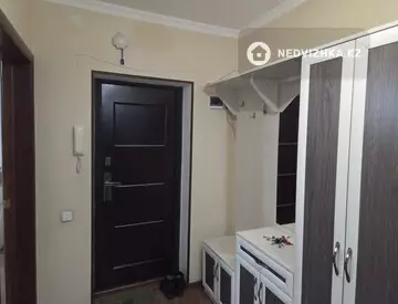 3-комнатная квартира, этаж 4 из 9, 67 м², на длительный срок